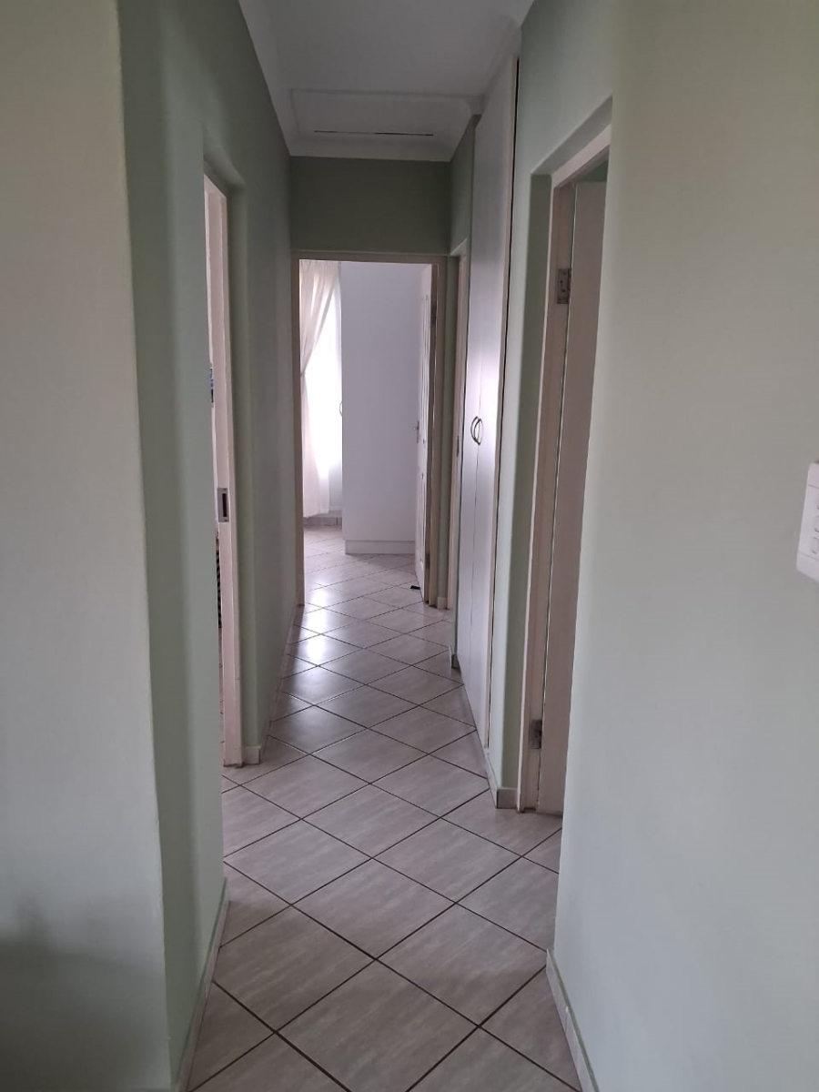 To Let 3 Bedroom Property for Rent in Kidds Beach Eastern Cape